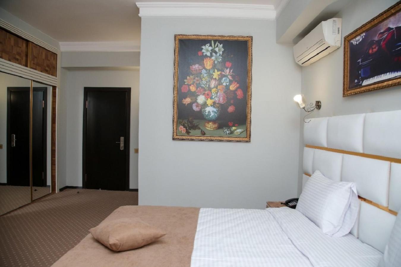 Bey Hotel Baku Exterior photo